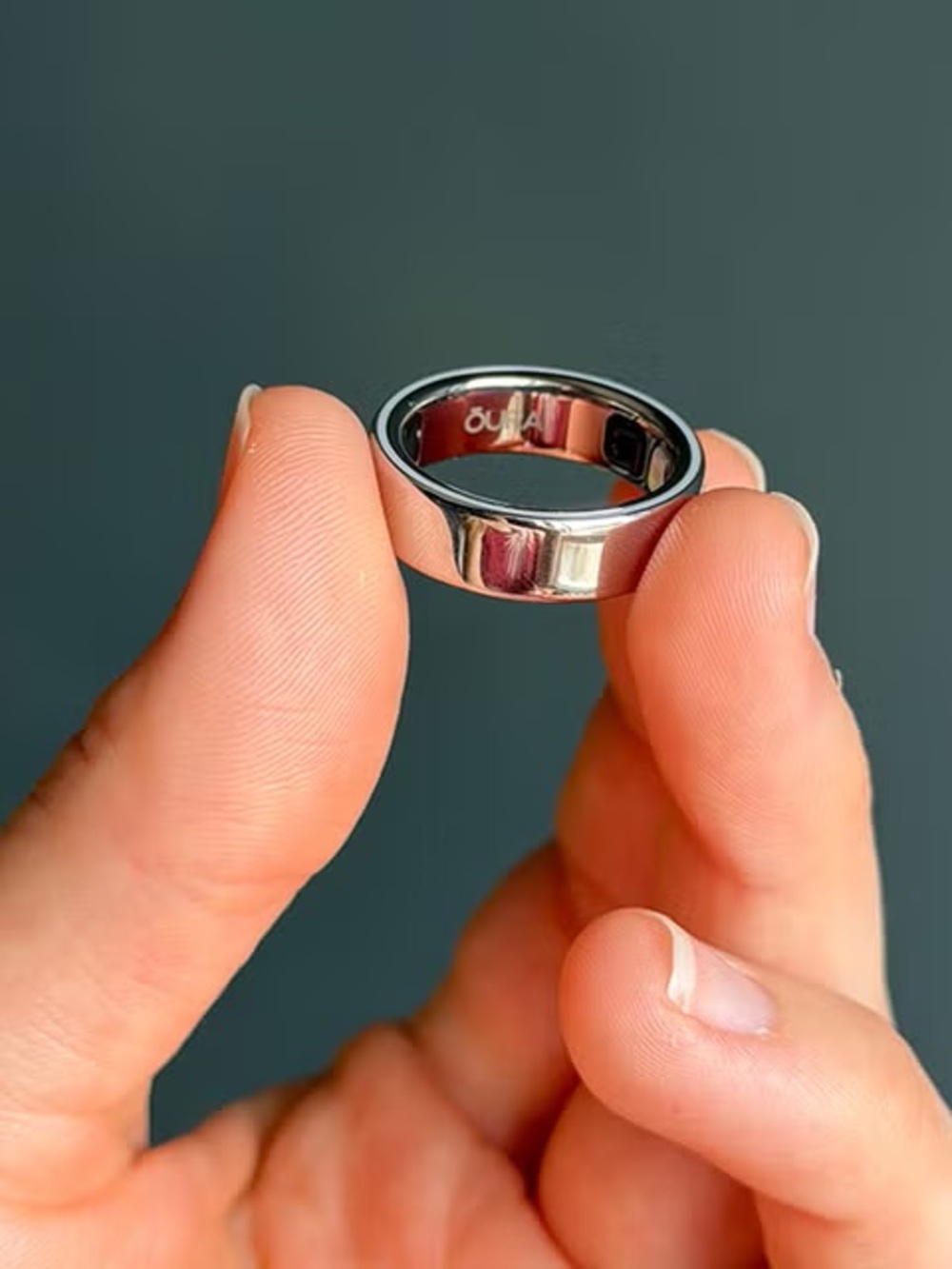 Oura Ring 5 in Silver, size 9, NWT - Picture 2 of 6
